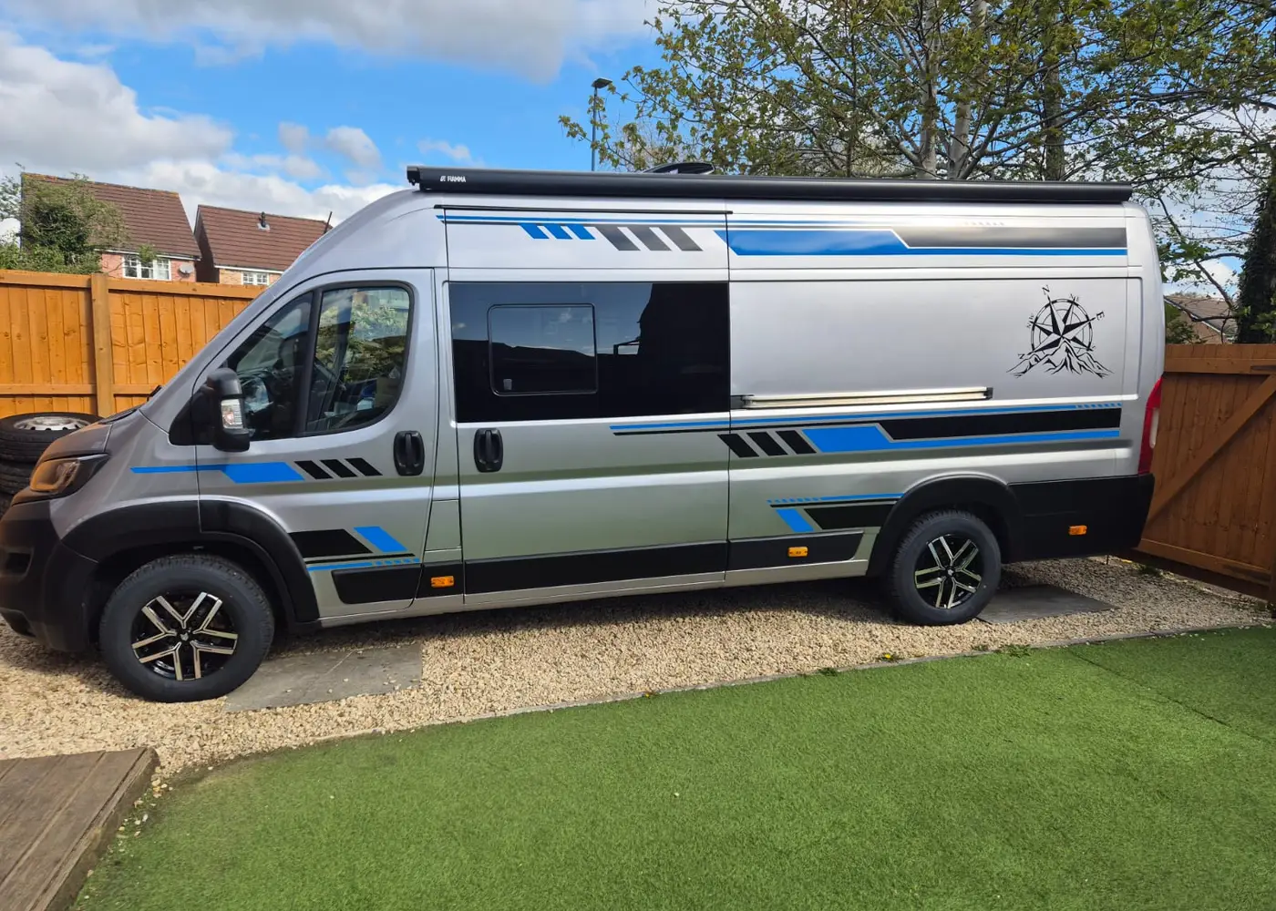 Peugeot Boxer image 1
